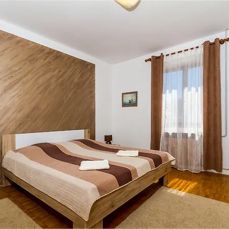 Holiday Mestrovic Holiday home