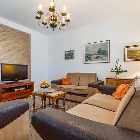 Holiday Mestrovic Holiday home