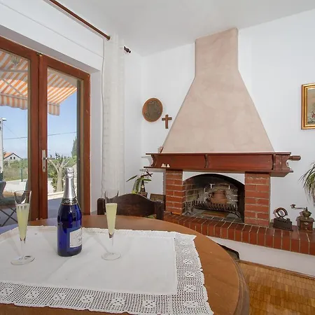 Holiday Mestrovic Holiday home