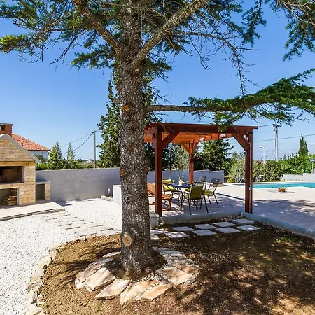 Holiday home Holiday Mestrovic *