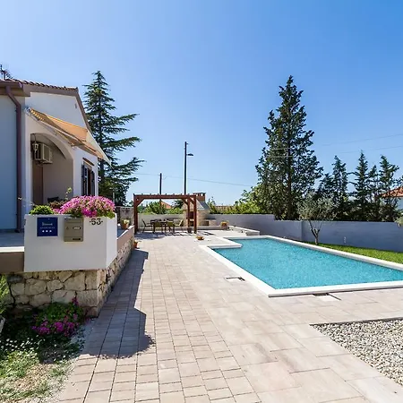 Holiday home Holiday Mestrovic Zadar