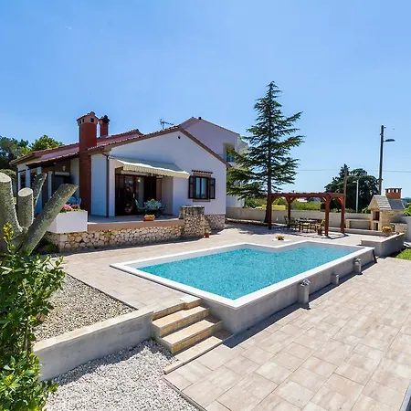 Holiday home Holiday Mestrovic *